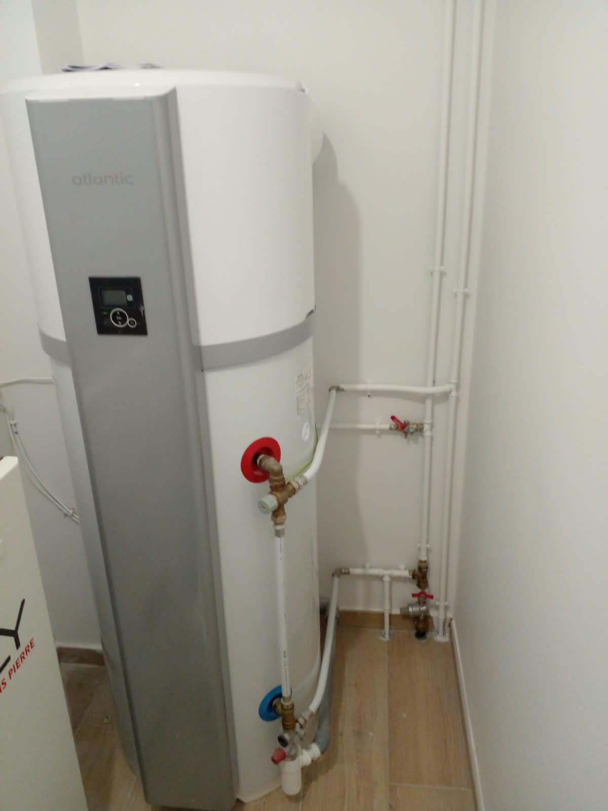 Installation d'un ballon d'eau chaude de 200 litres