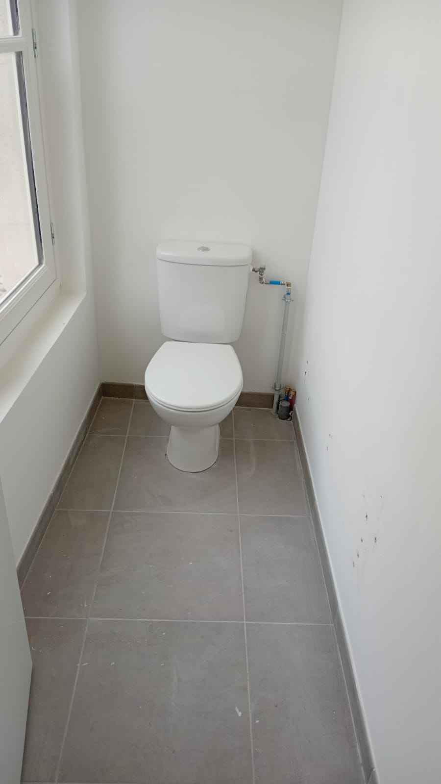 Installation sanitaire d'un WC